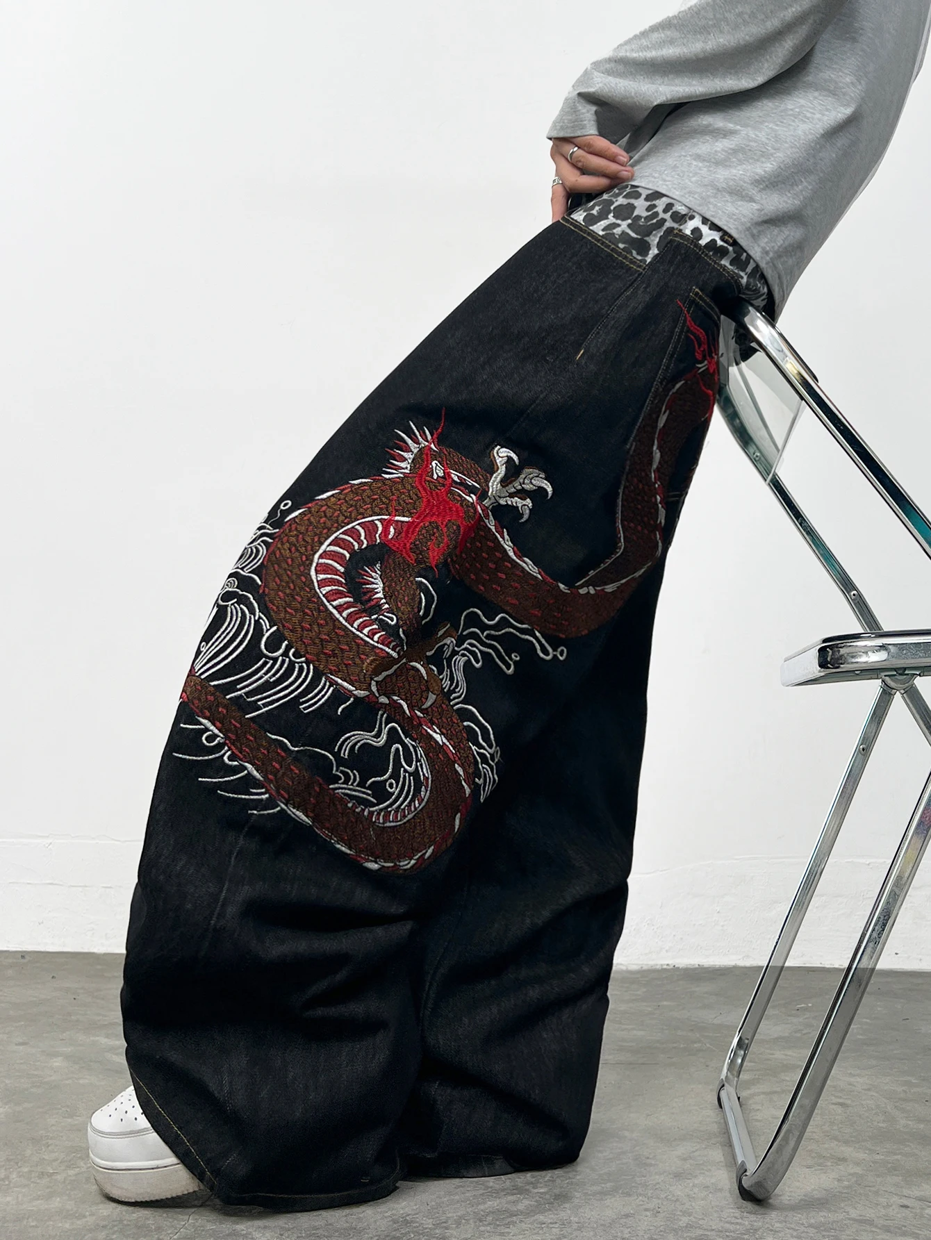 American Retro Dragon Embroidery Design Black Men's Loose Jeans Y2K Street Hip-Hop Trendy Versatile Wide-Leg Pants