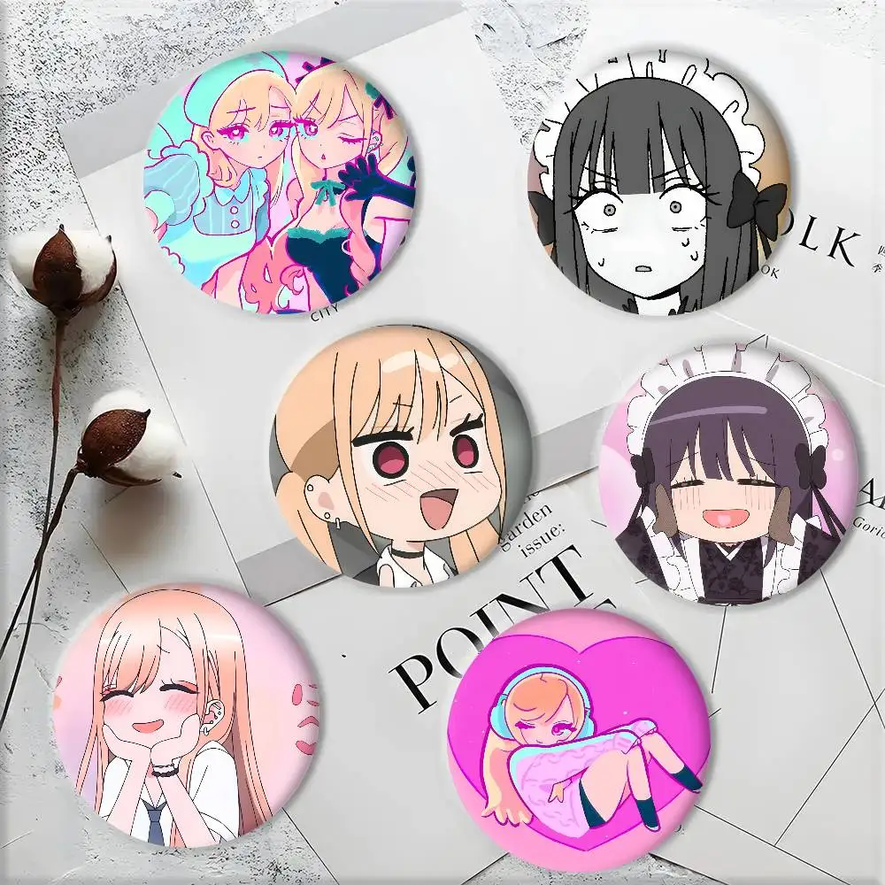 Anime My Dress Up Darling Marin Kitagawa Badges 25 32 44 58 75 mm Round Cosplay Pin Bag Decor Fans Collect Friends Gifts Brooch