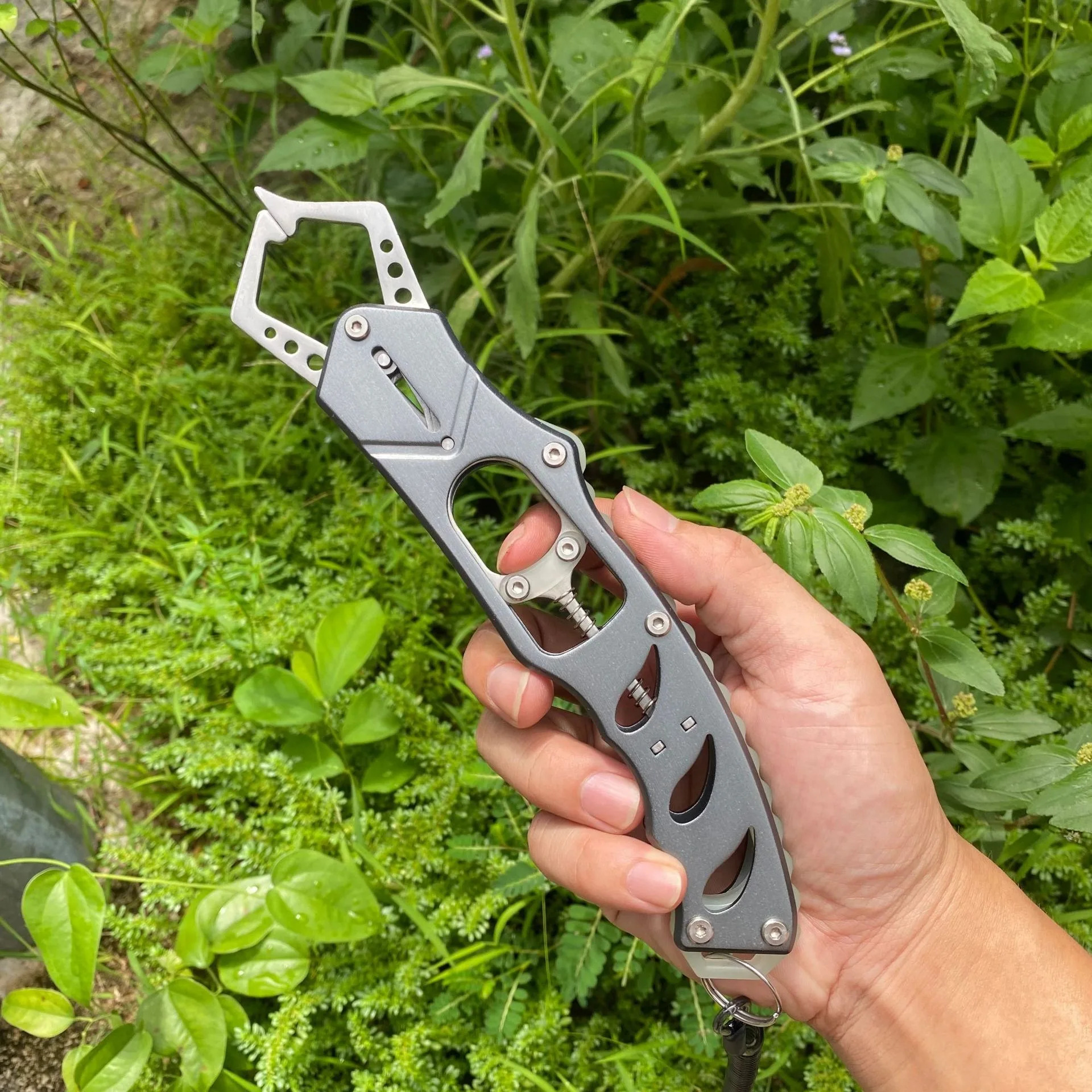 Lip grip para pesca de aluminio y acero inoxidable 21 cm - imagen 5