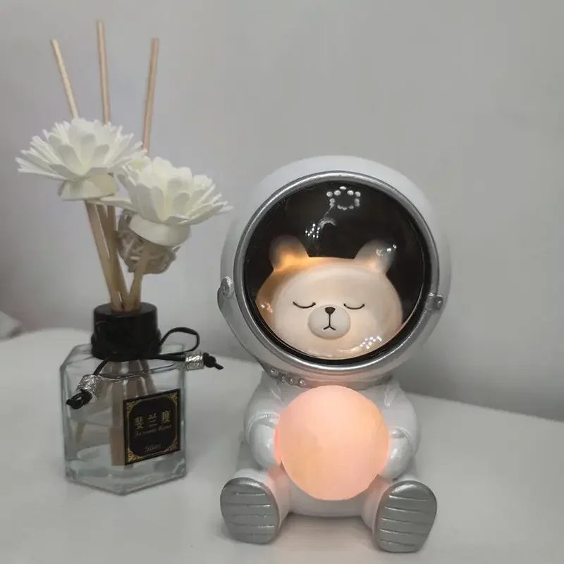 Cute Animals Bear Spaceman Decoration Table Lamp Astronaut Led Night Lights for Kids Boys