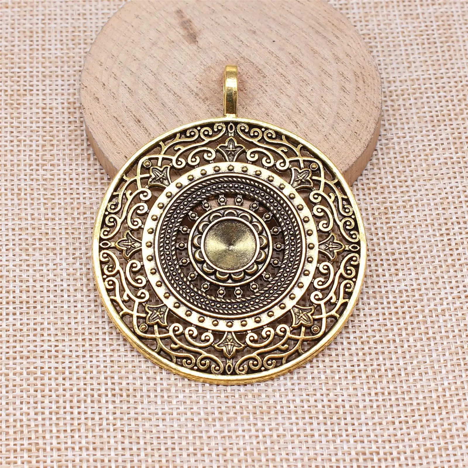 2 Stück 68 x 56 mm (2,68 x 2,2 Zoll), 3 Farben, Mandala-Muster, Charms, handgefertigte Bastelzubehörteile