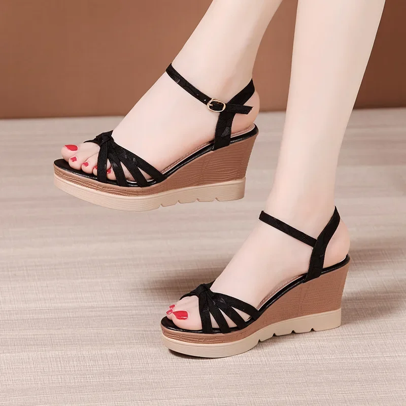 Small Size 32-43 Elegant Platform Wedges Shoes for Women Summer 2024 Office Beach Mom High Heels Sandals Soft Leather Shoe