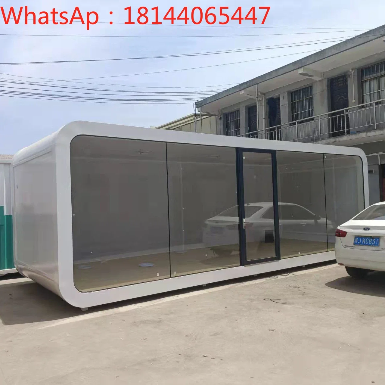 Customized space capsule activity room boarding hotel star apple warehouse glass container outdoor booth