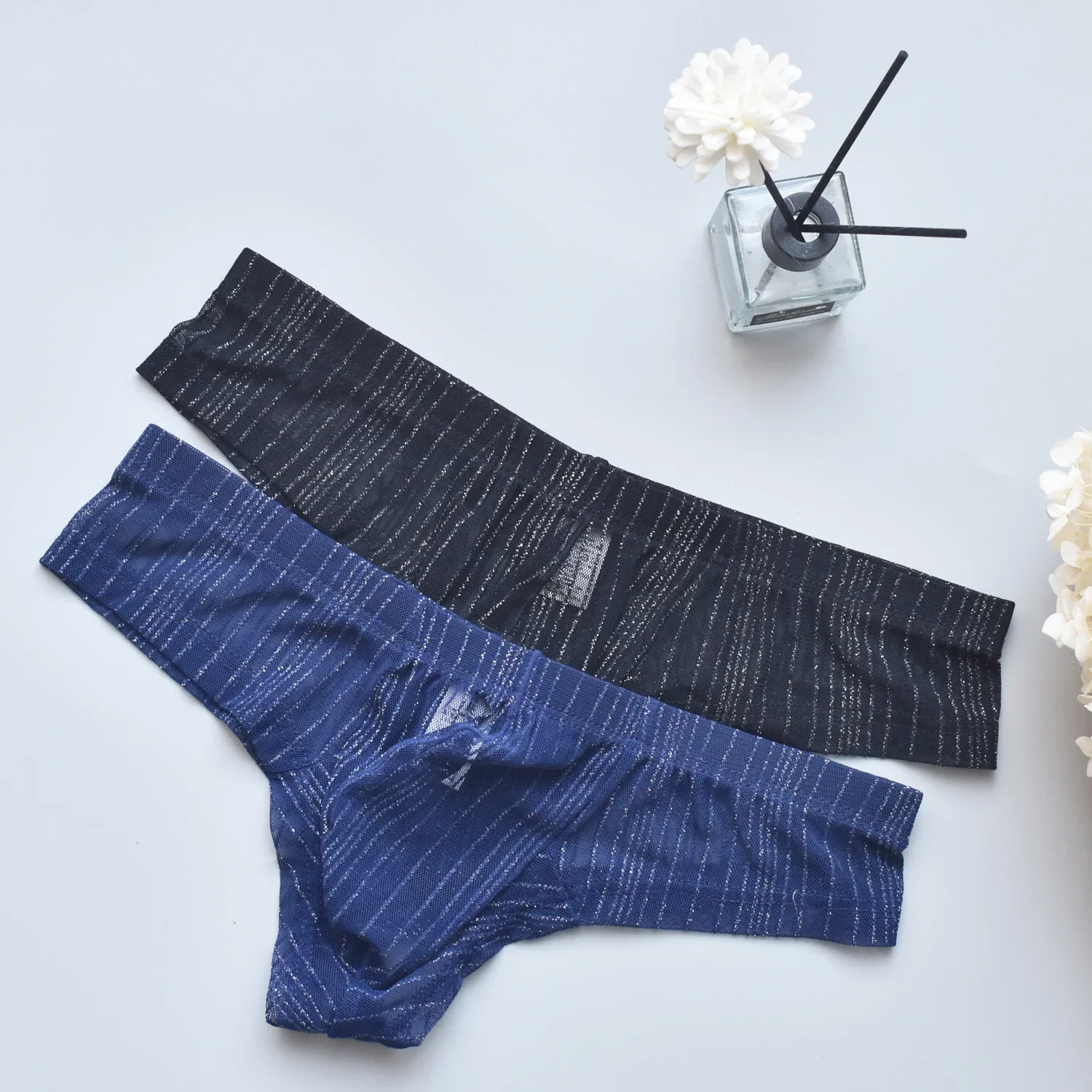 

EUR Size Men's Ice Silk Briefs Translucent Quick Dry Underwear Mid Waist Solid Color Underpants Male Breathable Sexy Panties