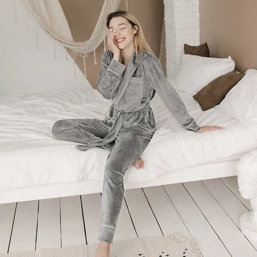 Chic 2026 Summer Comfortable Pajamas Set Long-sleeved Korean Velvet Thermal Underwear Cardigan Women's Loungewear Nightgown Y2K