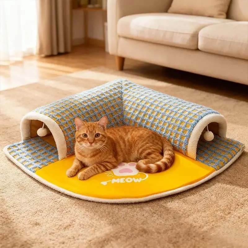 Cat’s Telescopic Tunnel Cushioned Bed Pet Nest Winter Indoor Warm Plush Cat Bed with Reindeer Appearance Hide and Seek