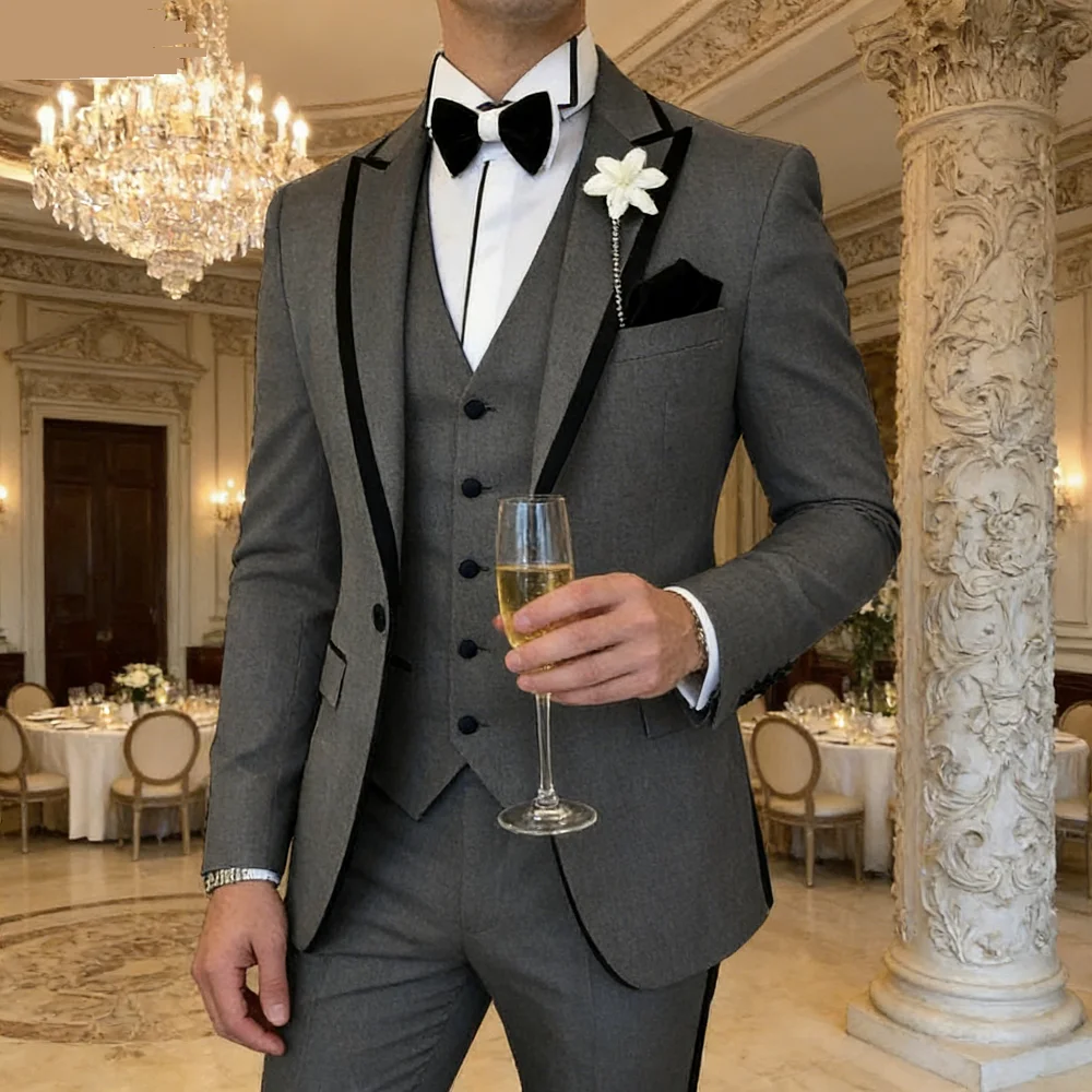 

Классический однотонный черный мужской костюм из трех предметов с пиковыми лацканами, облегающий элегантный пиджак, жилет и брюки, комплект для свадьбы и бизнеса