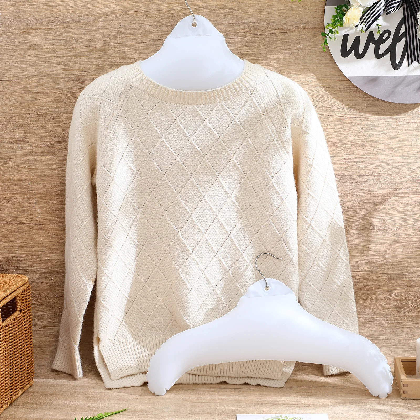 

5Pcs Travel Inflatable Clothes Hanger Foldable Drying Hanger Portable Garment Organizer for Cruise Trip Vacation Laundry Use