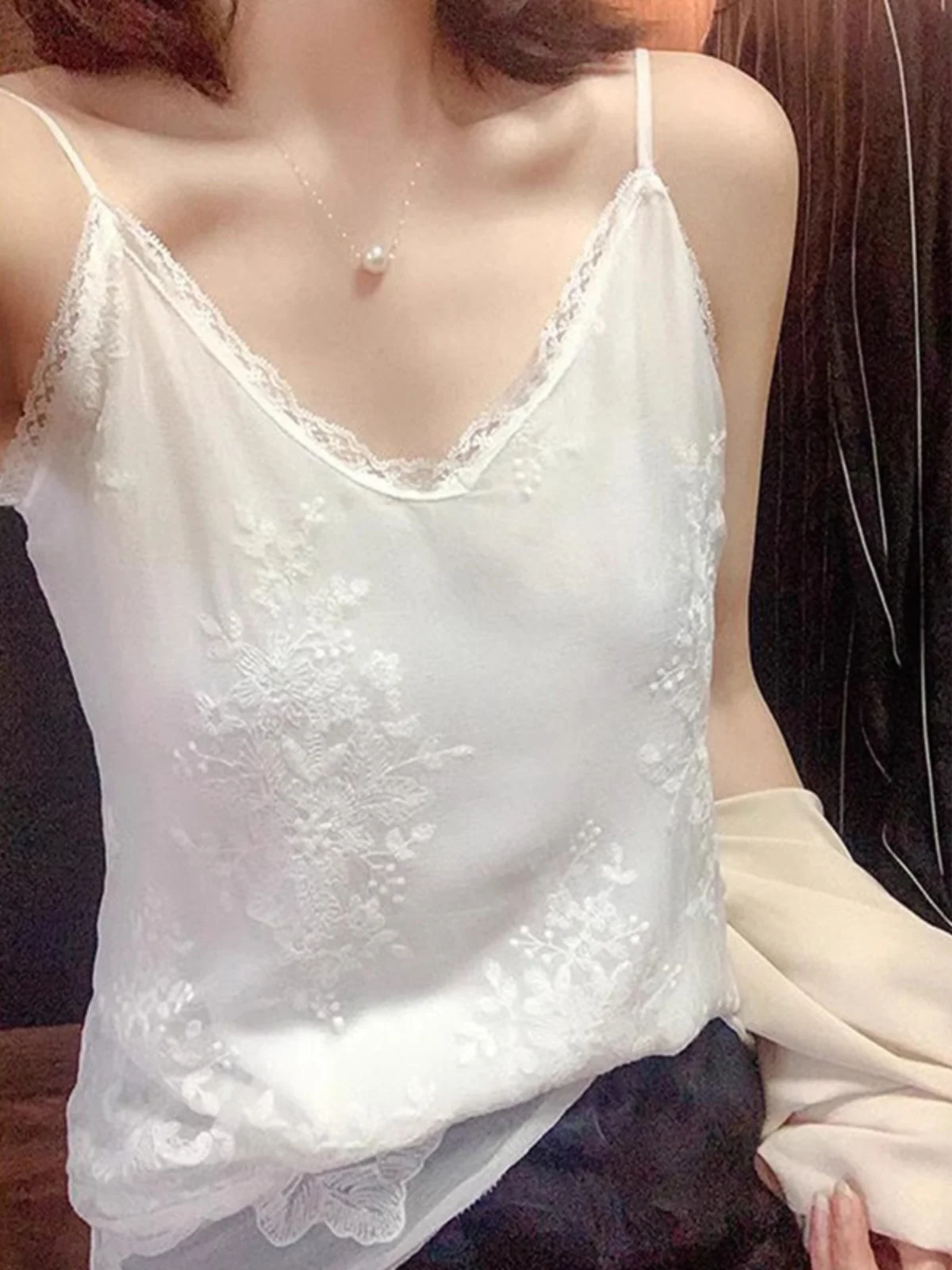 Elegant Embroidered Lace Crop Top Women's Outerwear Suit Inner Match Euro Organza Acetate Fashionable Women's Vest