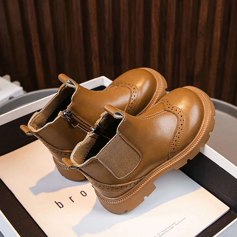 2023 Autumn and Winter Children Girls Chelsea Boots Versatile Soft Fashion Round-toe Kids Leather Boots for Boys Retro Britain