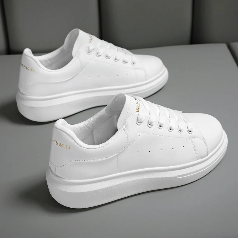 Trend Versatile Outdoor Running Shoes for men and women Feature breathable upper fabric effectively keeping your feet dry