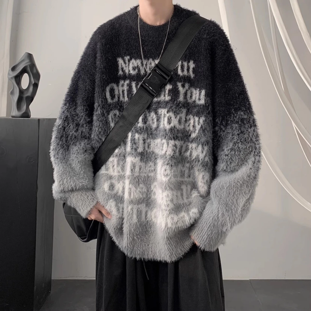 

High Quali adient Color Men's Knitwear round Ne Loose Fit Mink Velvet Autumn Winter New Sle Casual Faion Brand