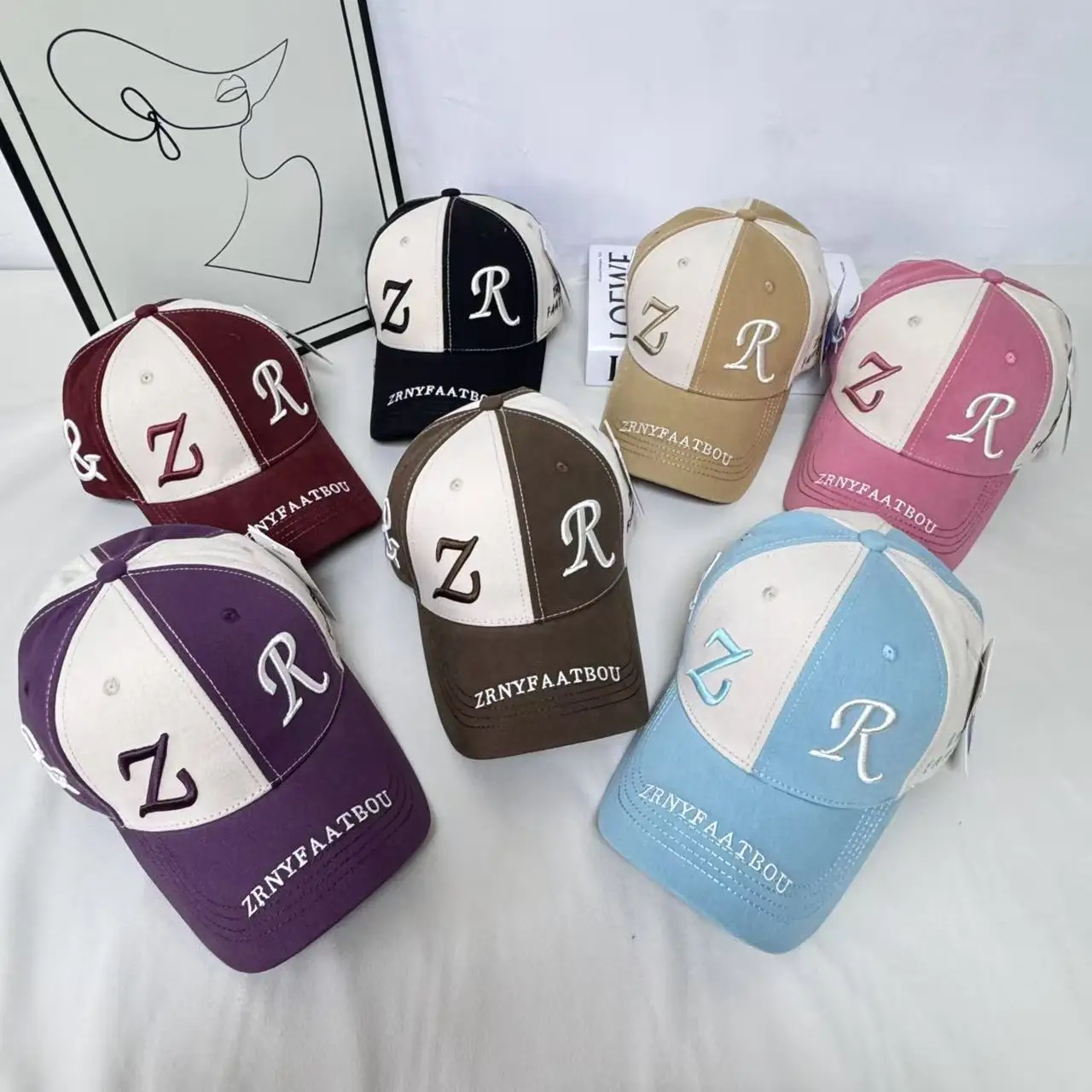 American Retro Street Hip Hop Sunshade Hat Black White Spliced Flat Brim Baseball Cap Korean Casual Duck Tongue Cap Men Women