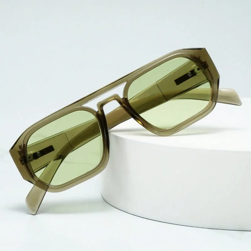 Oversized Retro Square Sunglasses Women Fashion Tea Green Clear Lens Shades UV400 Retro Rivets Men Punk Sun Glasses