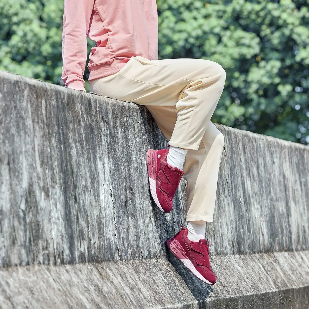 Women's casual sneakers 2025 new short high anti-skid shoes breathable walking shoes men's thick bottom shoes