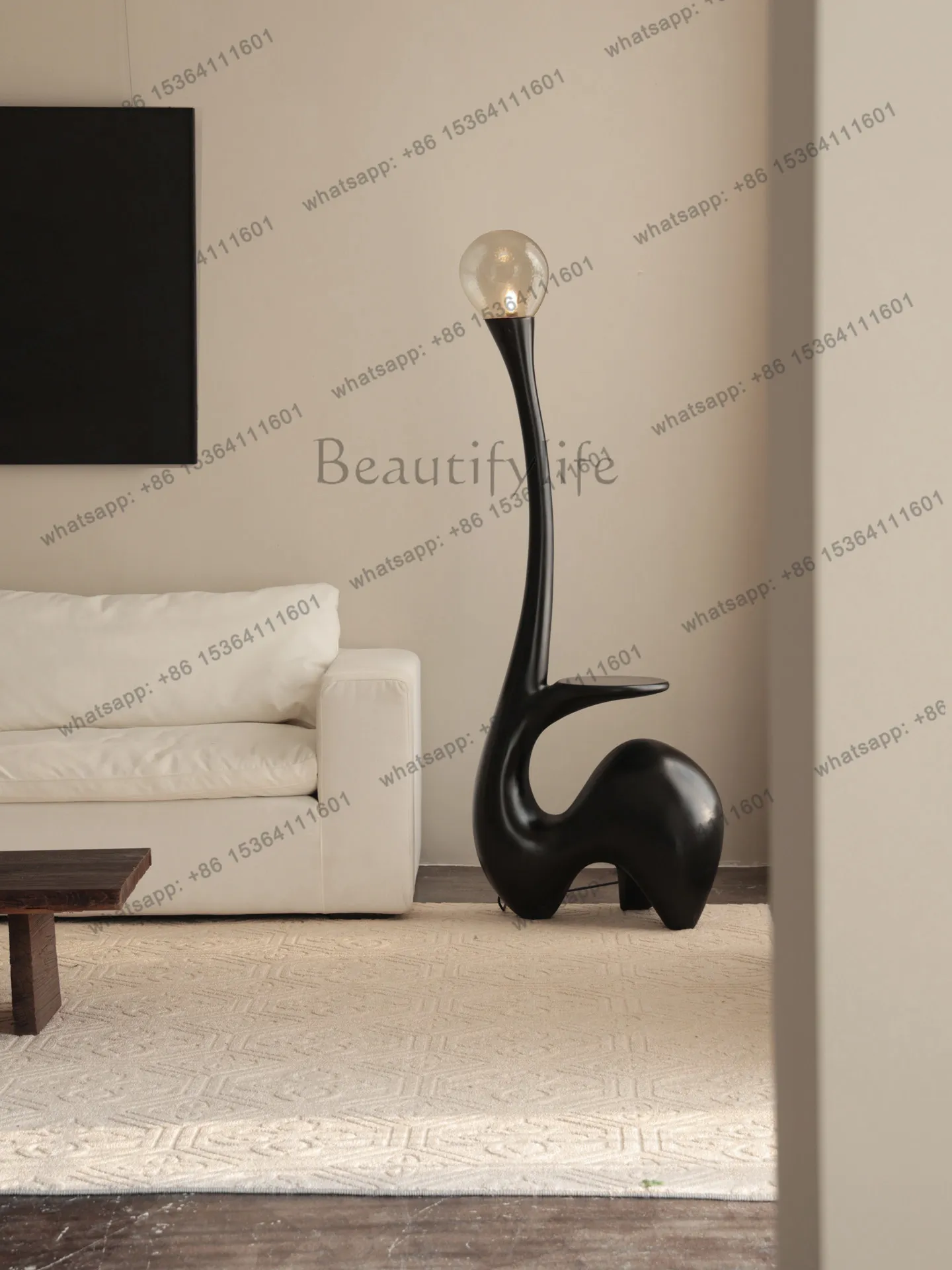 Fauvism is integrated with light-emitting side shelves, wabi-sabi style art atmosphere, and sofa side ornaments