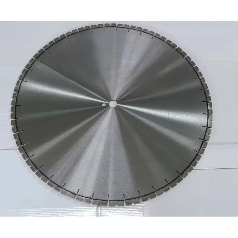 24Inch Welded Diamond Circular Disc OEM Customizable Diamond Cutting Saw Blade 3-Year Warranty for Reinforced
