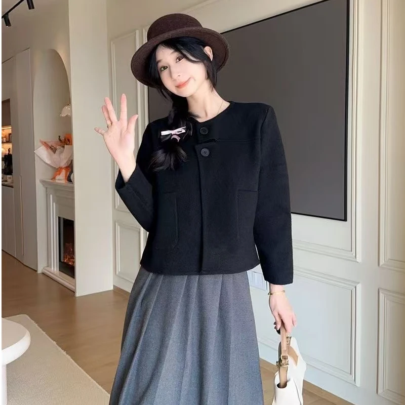 

Sweet ort Woolen Coat round Ne Versatile Simple ature Winter Outerwear Korean Sle Commute Button ket Polyester F...