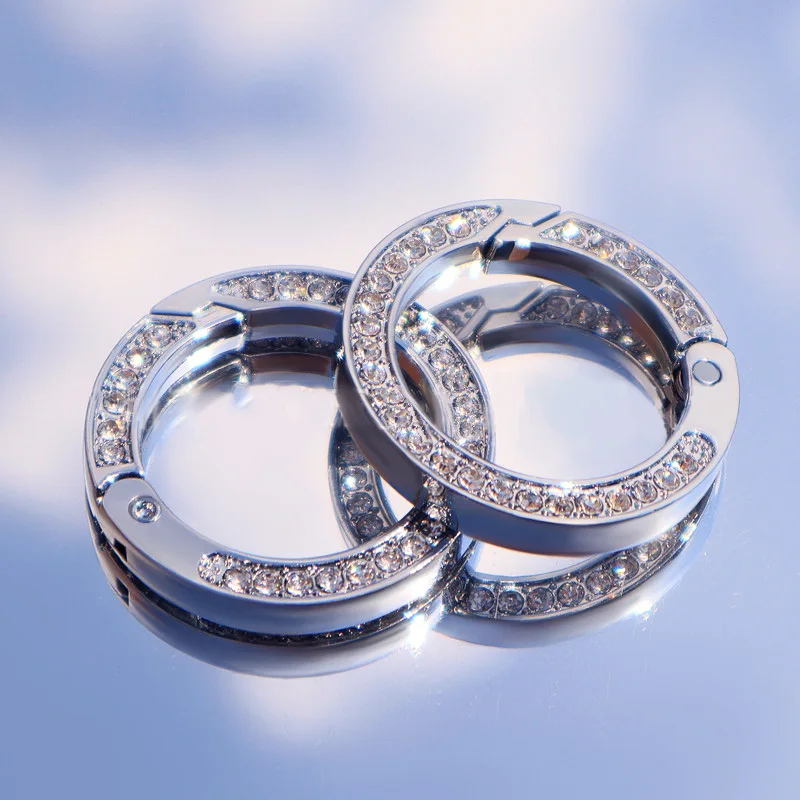 Carro de luxo chaveiro feminino menina strass para porta-chaves titular de alta qualidade fivela requintado amantes presentes especiais charme