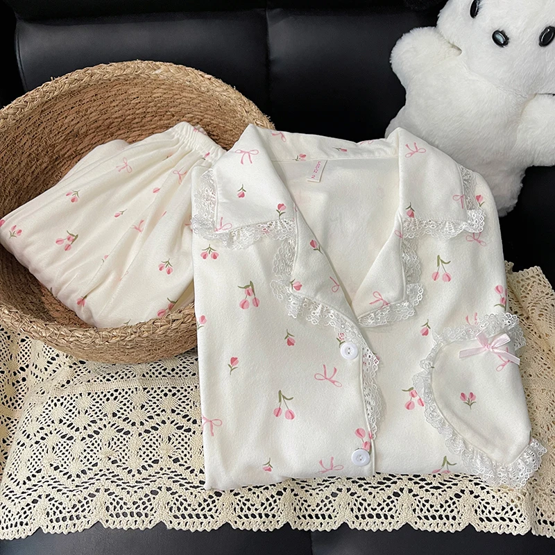 

Pajama Sets Vintage Women Modal Fancy Applique Detail Exceptional Drape Moisture Management Fitted Silhouette Buttoned Long 2026