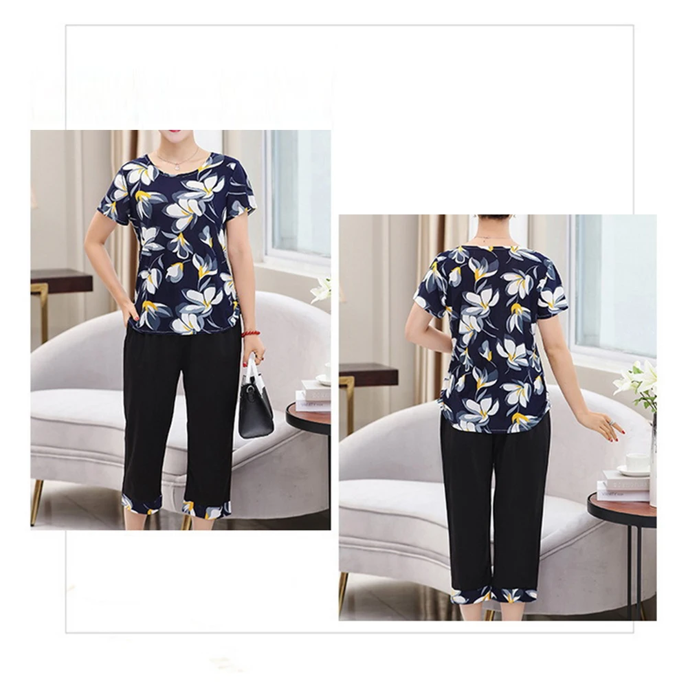 Camiseta feminina de manga curta com decote em V cruzado, blusa esportiva e casual de verão com mistura de poliéster e elastano para conforto