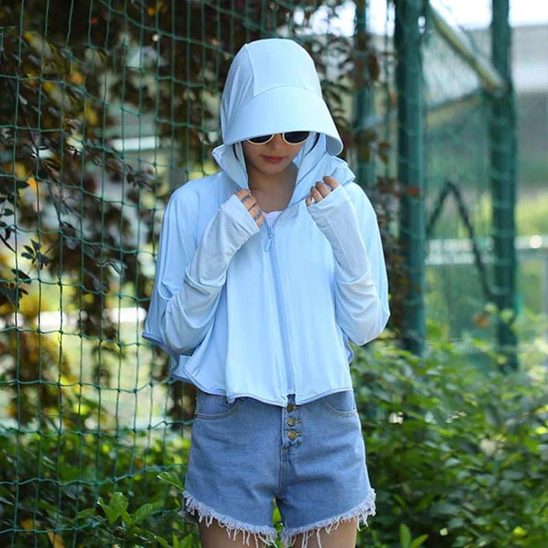 เสื้อคลุมกันแดดป้องกันรังสียูวีสูงพร้อมรูนิ้วหัวแม่มือ ซิปดีไซน์สำหรับฤดูร้อน มีฮู้ด แขนยาว สำหรับกิจกรรมกลางแจ้ง