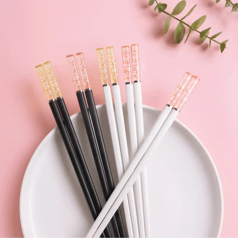 1 Pairs Amber Sakura Japanese Chopsticks Pink Cherry Blossom Sushi Food Sticks Antibacterial Anti-slip Chopsticks Tableware