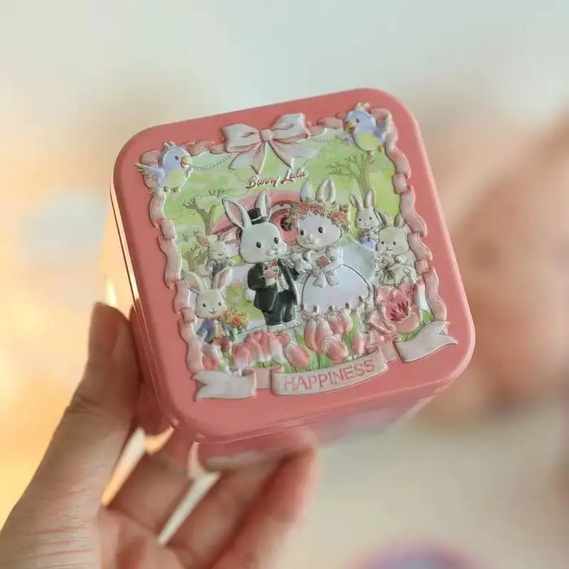 1PCS Cartoon Relief Rabbit Square Lidded Metal Box Suitable for Storing Sewing Supplies/Cards/Jewelry/Candy