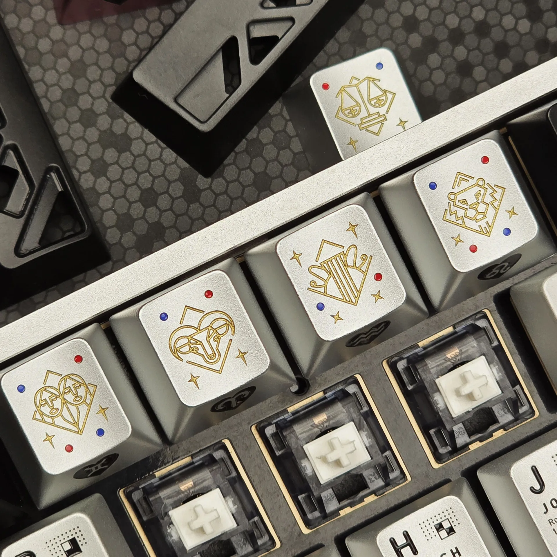 Custom KBMASTER Aluminum Alloy 12 Zodiac Keycap Set, Anodized Enamel-Filled Artisan ESC Caps for MX Mechanical Keyboard