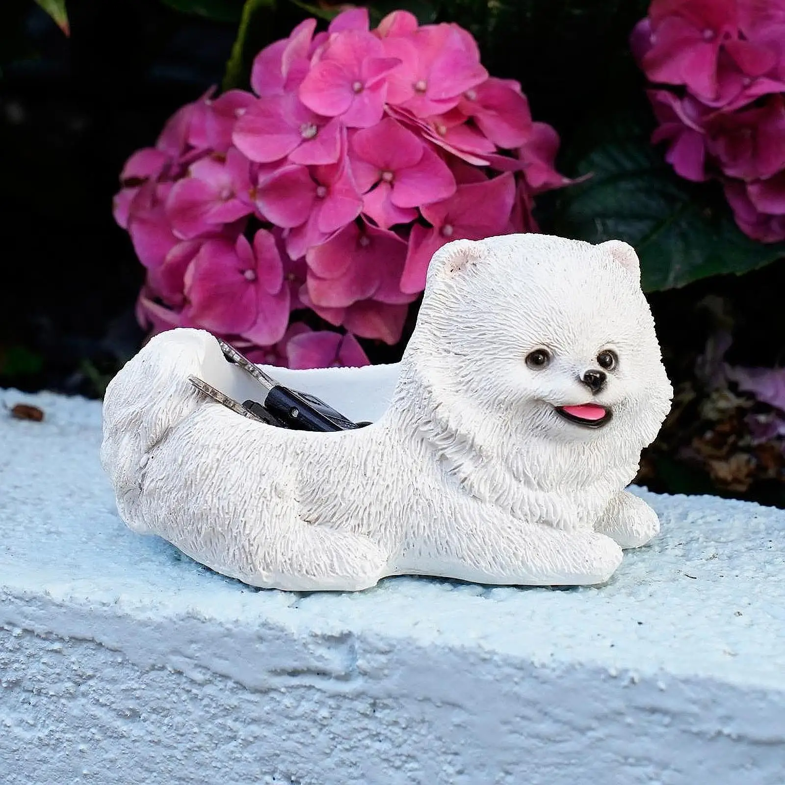 

Pomeranian Dog Figurine Animal Sculpture for Garden Tabletop