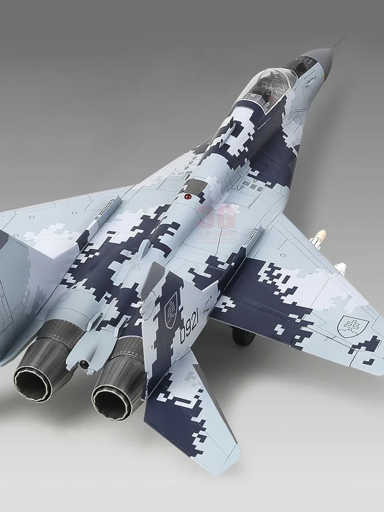 Kit modello di aereo per assemblaggio Academy 12227 MiG-29AS "aeronautica slovacchia" 1/48