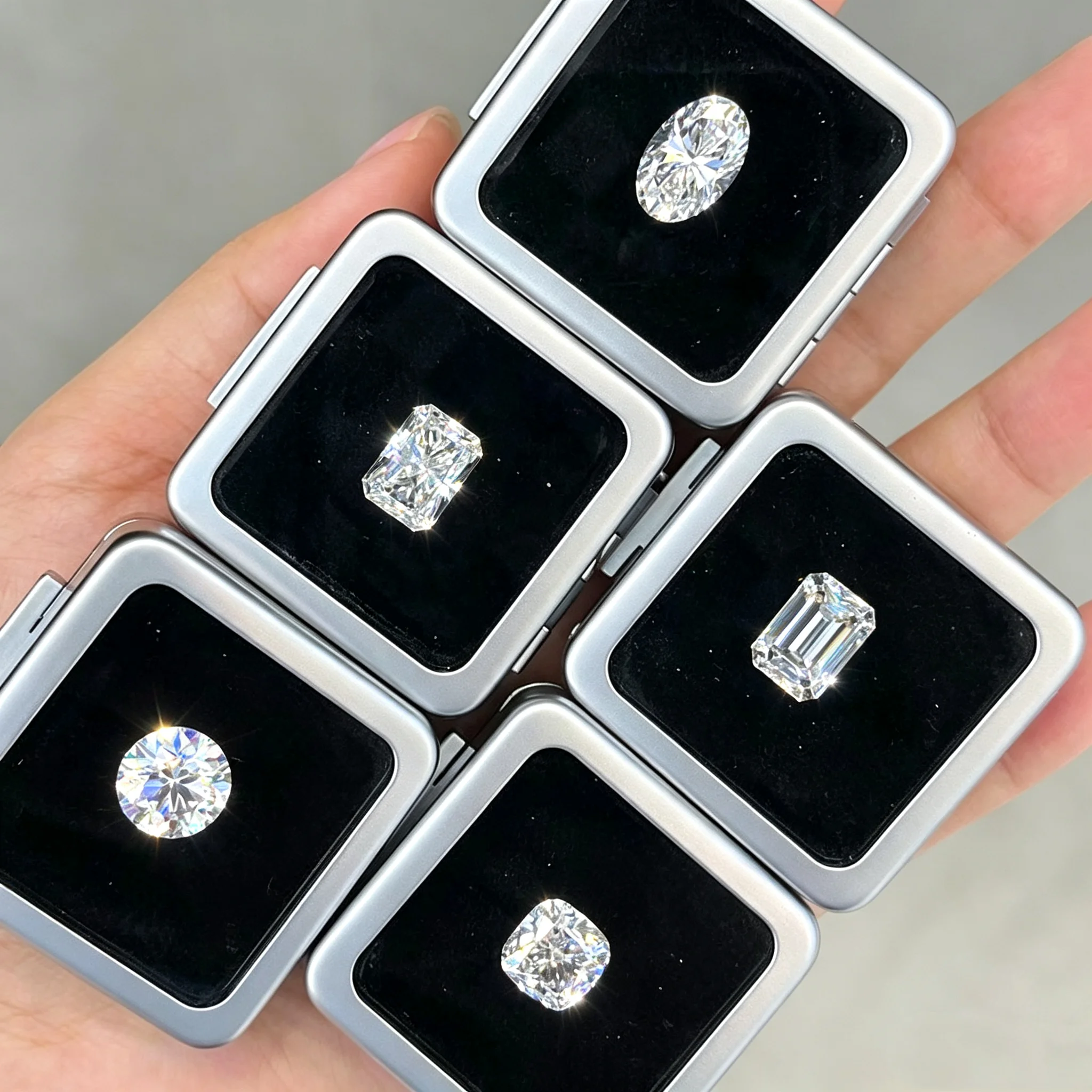 Butterflykiss D Color Super White Moissanite Diamond Oval / Pear / Radiant / Emerald / Heart / Princess /Cushion / Asscher Shape