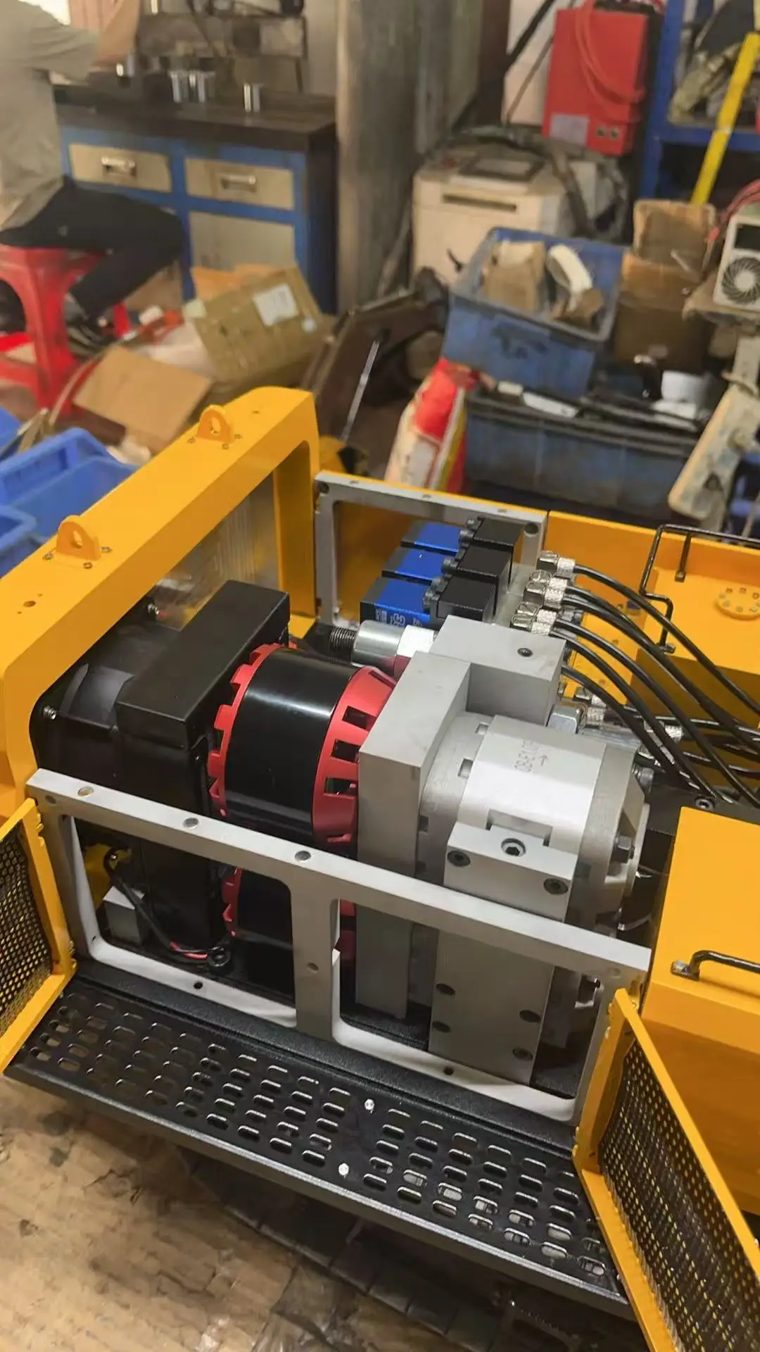 Excavadora hidráulica RC 395F de Metal 1/12, excavadora con Control remoto, bomba Dual RTR, máquina pesada, Radio ligera, válvula de 6 canales, camiones, modelo de coches