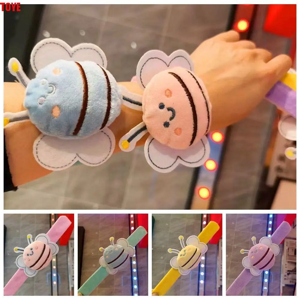 PP Cotton Bee Slap Bracelets with Clap Circle Hand Ring Stuffed Huggers Slap Toy Cute Doll Simulation Bee Plush Wrist Band