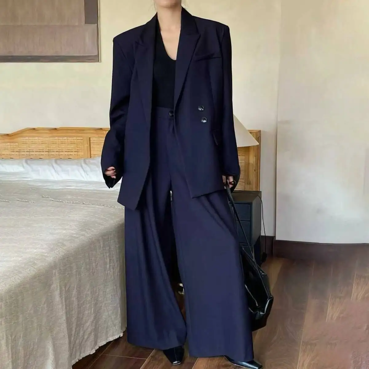 BJTZ سترة وسراويل عصرية بلون واحد طقم مكون من قطعتين للمرأة 2025 موضة جديدة أطقم تصميم مكتب سيدة أنيقة بأزرار