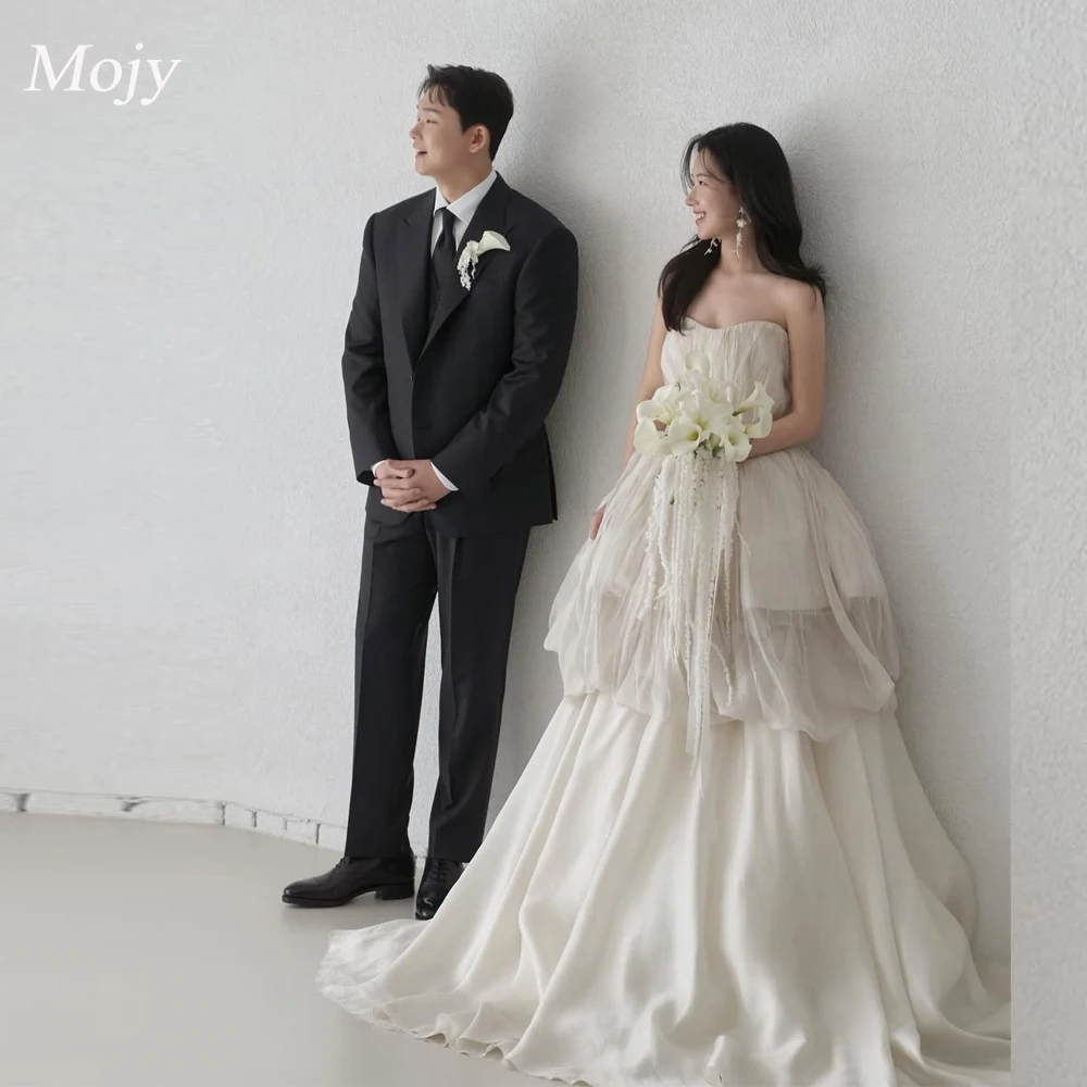 

Mojy Элегантное корейское свадебное платье без бретелек для фотосессии Индивидуальное многоуровневое платье невесты с рюшами и открытой спиной длиной до пола, свадебное платье