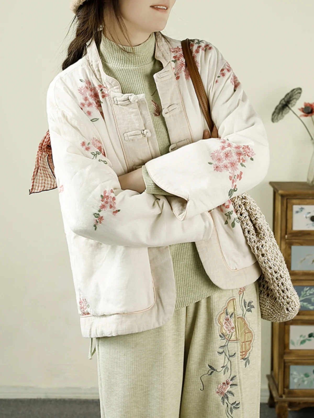 

Новая китайская ретро-куртка с воротником-стойкой и принтом, теплая хлопковая куртка, осень-зима 2025, новинка, высококачественное пальто из льняного хлопка