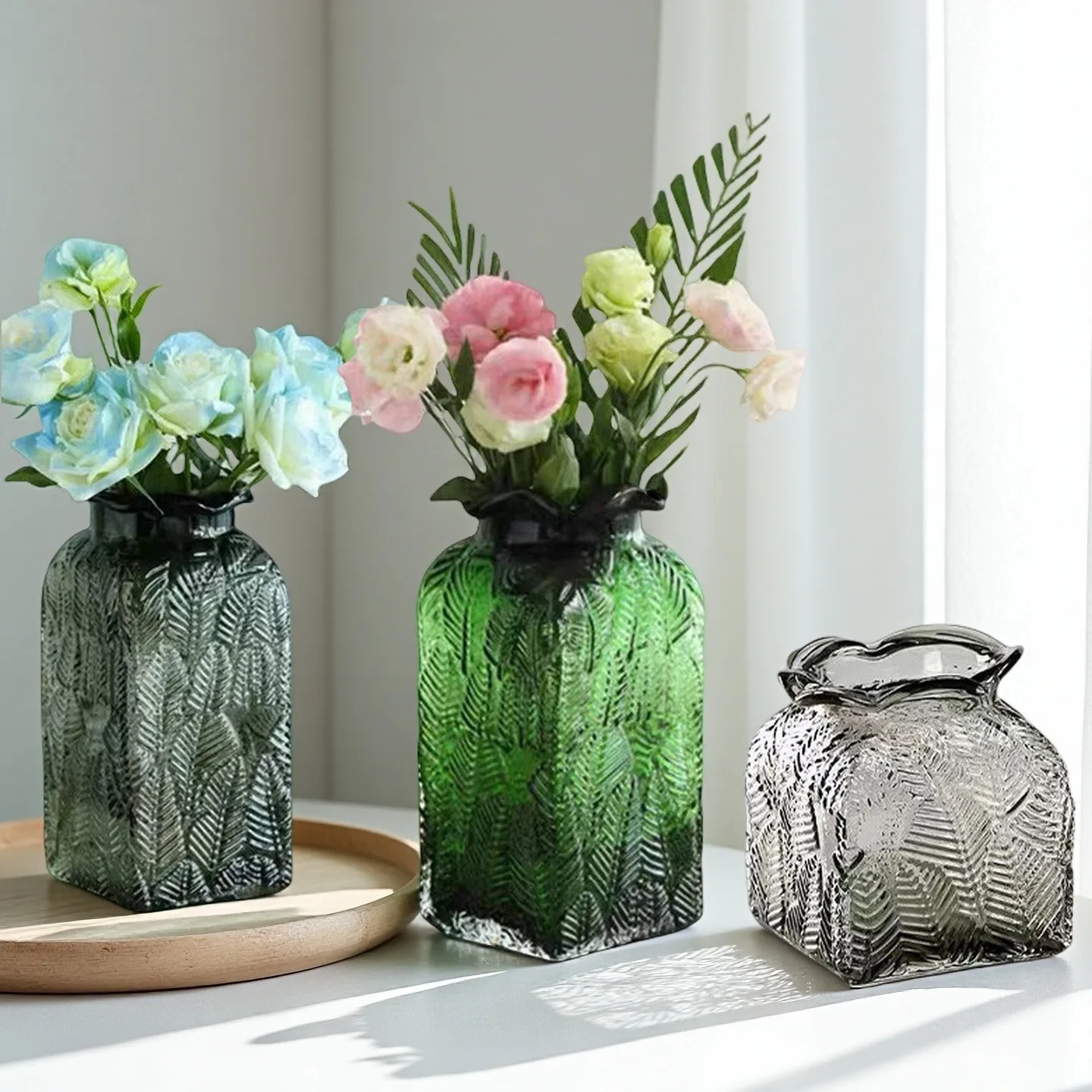 

Retro glass vase European home decoration ornament glass flower ware bar KTV model room soft vase
