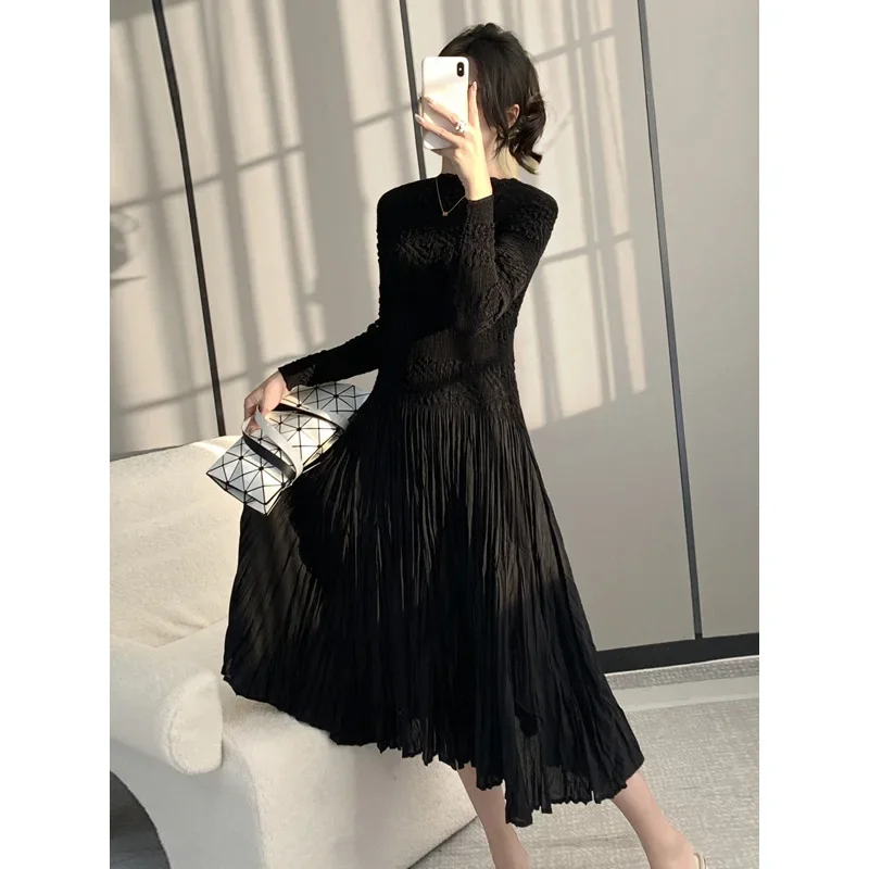 Miyake Pleated Dress Women\'s New Fashion Long-sleeved Slim Temperament Commuter Casual Medium-length Dresses