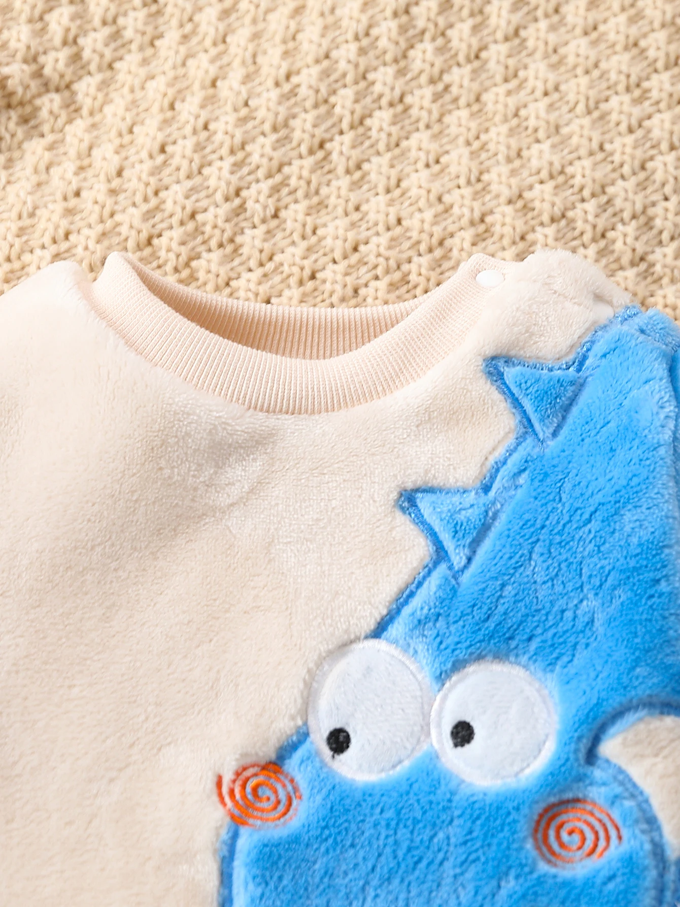 Children's Cartoon Color Block Set Cute Design Soft Fabric Daily Comfortable Warmth Kids' Clothing Ensemble