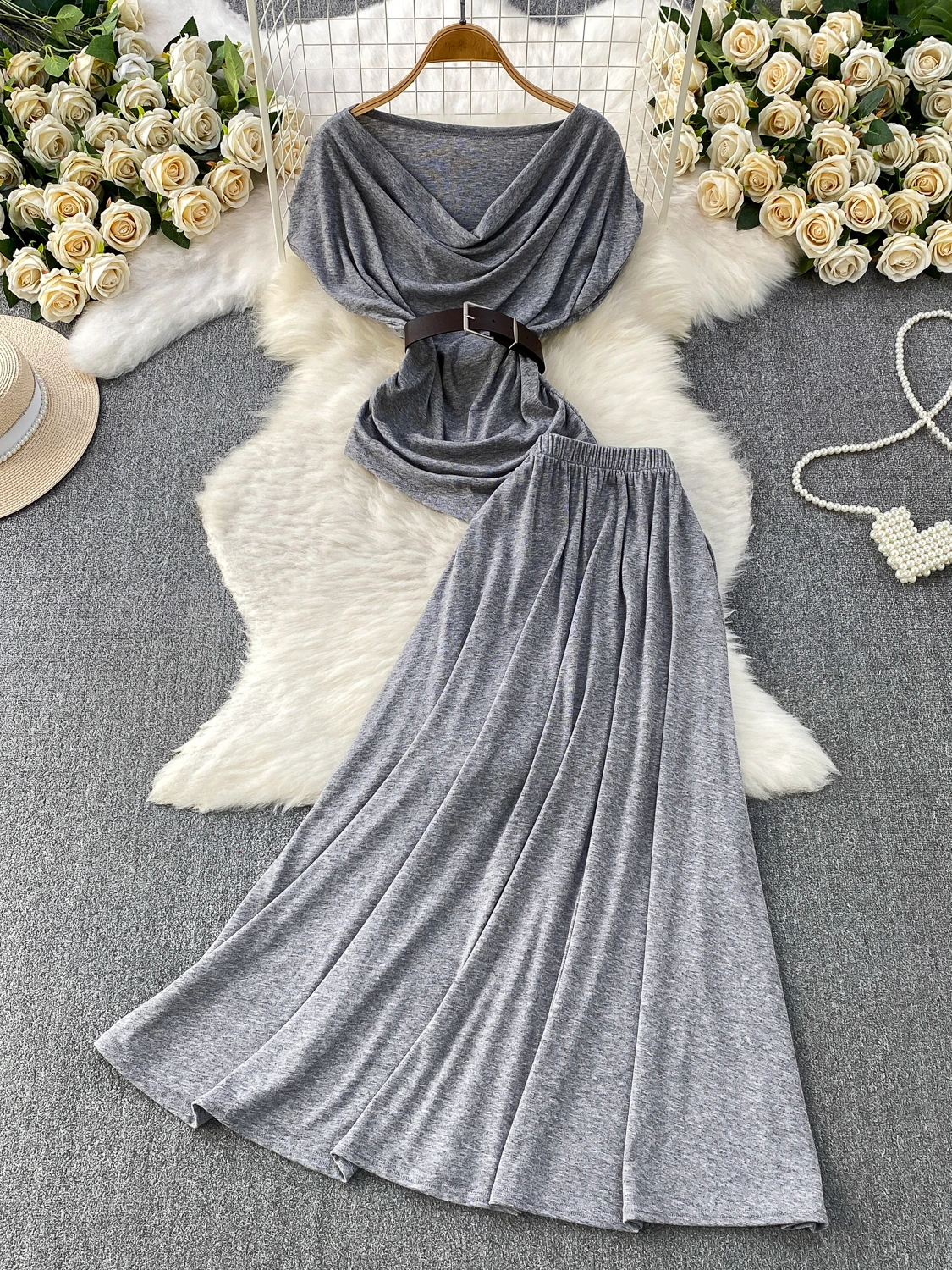 

Элегантный вязаный комплект с бретелями, завышенной талией, бантом на талии, асимметричным топом и юбкой, женская мода, комплект из двух предметов