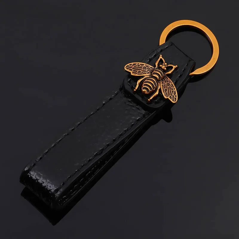 Luxury Leather Keychain Vintage Metal Bee Car Waist Key Chains Lovely Black Red Cowhide Keyholder Fashion Auto Keyring Wholesale