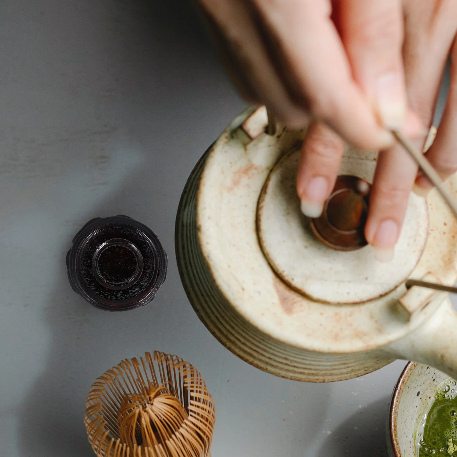 

Wooden Teapot Vase Stand 4cm Sleek Design Scratch Resistant Surface Versatile Home Decor Oriental Furniture Base Pedestal