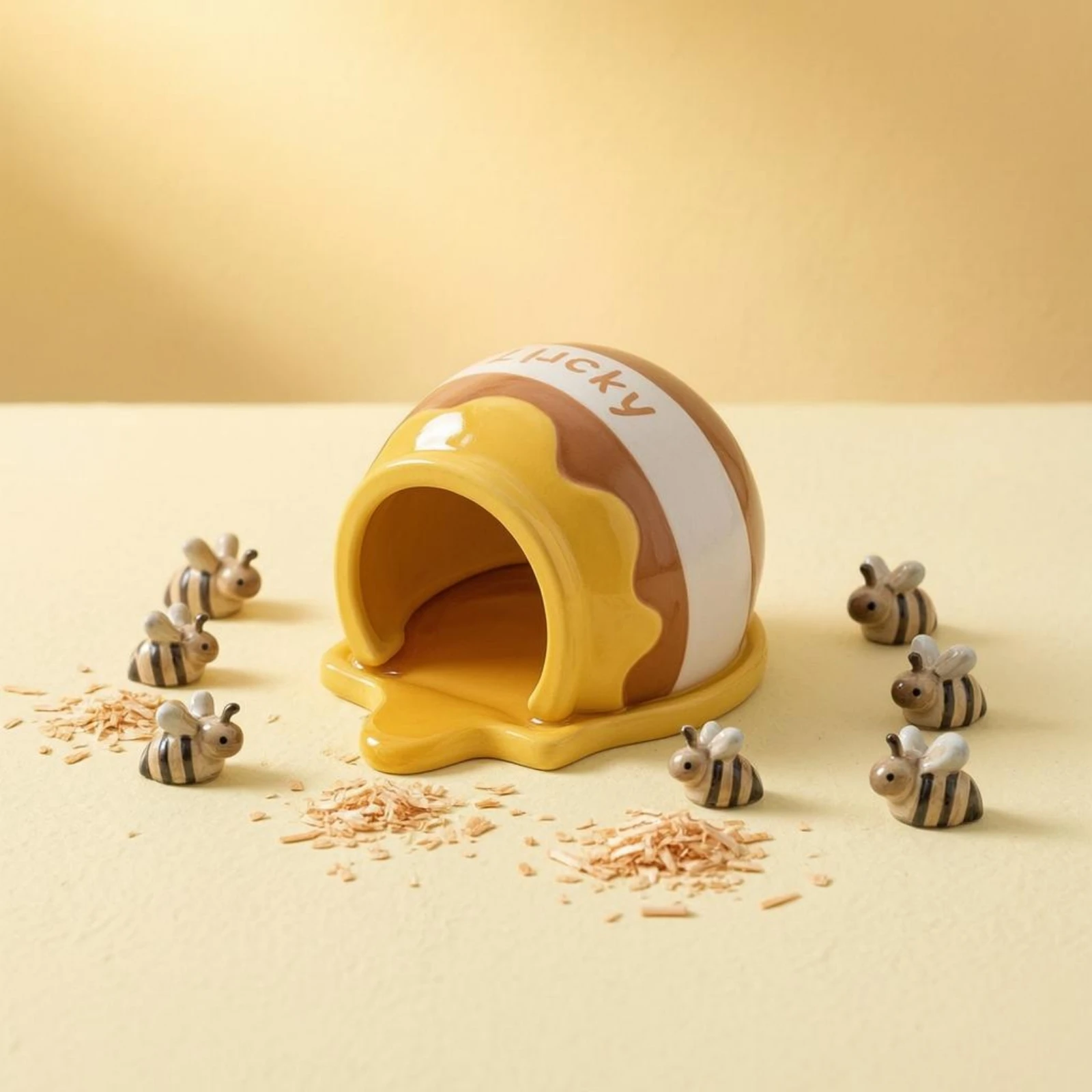 Tipped-over Pot Hideout Open Entrance Honey Pot Hideout Honey Shaped Hamster House Flat Base Small Pet Habitat Decor