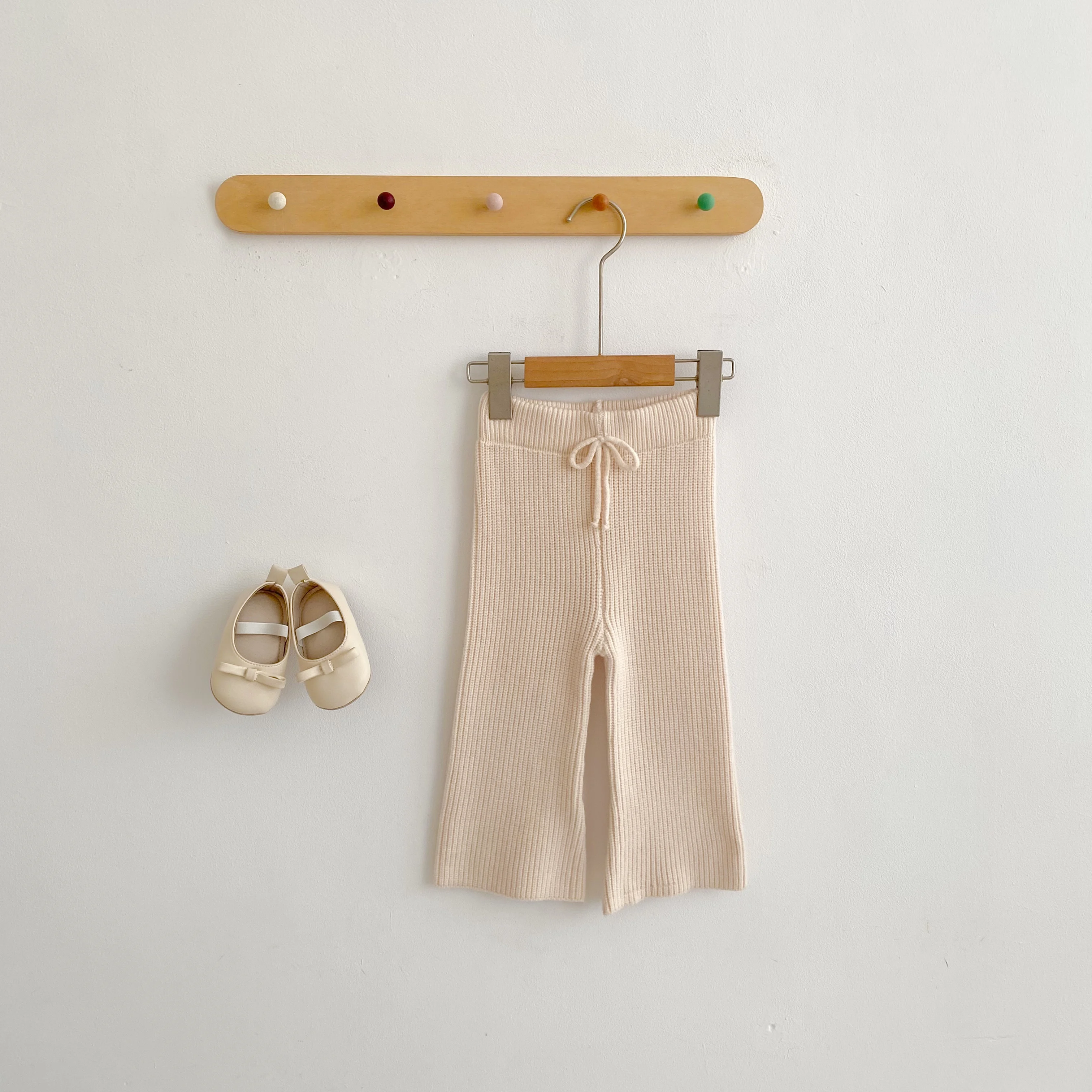 

Новая осенне-зимняя одежда для малышей от 0 до 3 лет, модные детские вязаные штаны, абрикосовые повседневные штаны.