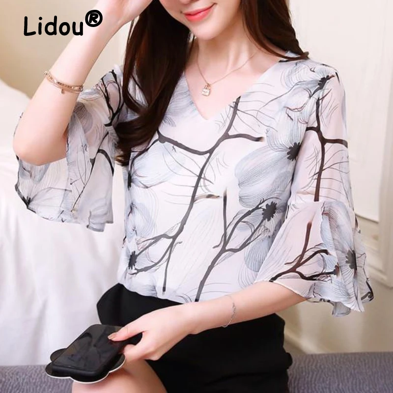 

Elegant Floral Flared Sleeve Chiffon Shirt 2022 Spring Summer V-neck Blouse Korean Style Casual Shirt OL Style Shirt for Female