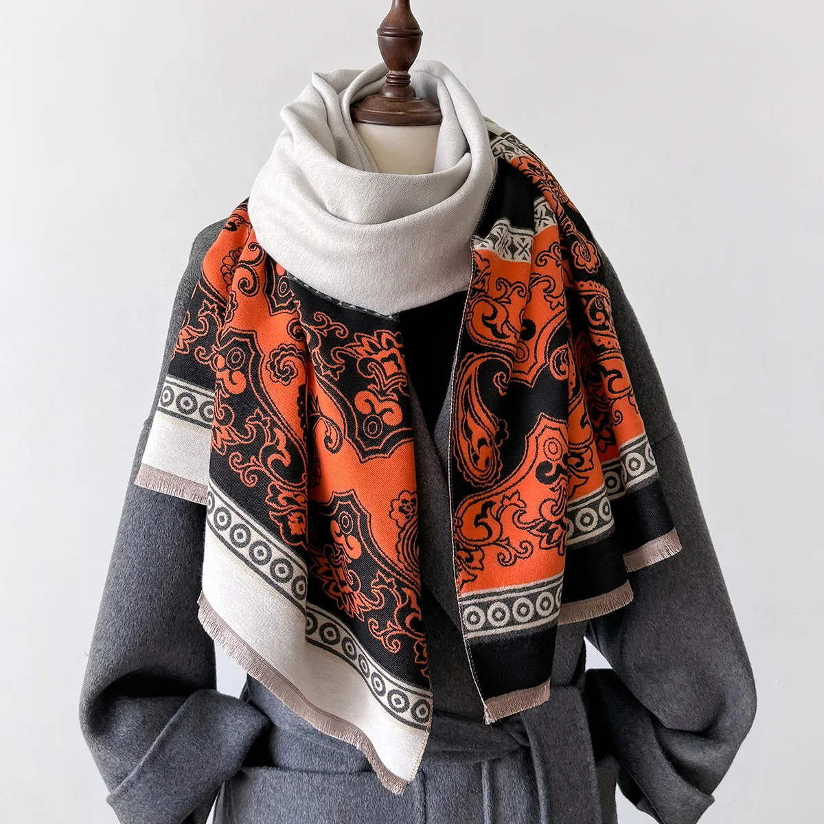 

Winter Warm Scarves for Women Soft Thick Cashmere Wraps Fashion Paisley Shawls Pashmina Scarfs Double sided Scarf Whit Tassel
