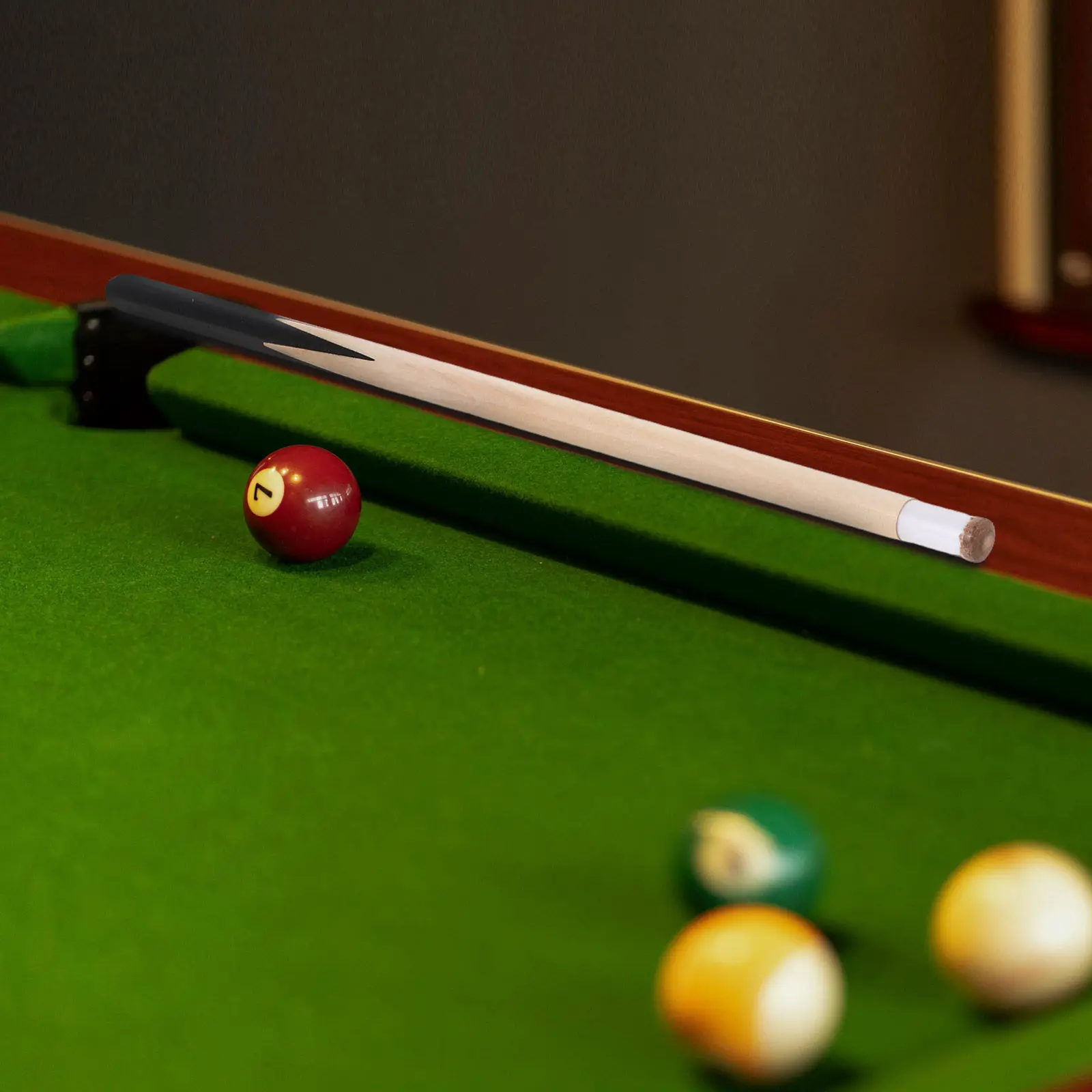 1Set Pool Cue Sticks 19.7 Inch Short Wooden Billiard Cues for Lightweight Ergonomic Design Home Rec Room Practice