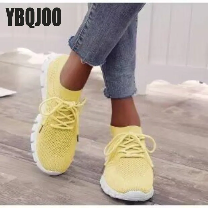 Spring and Autumn New Plus Size Lightweight and Breathable Women's Shoes Solid Color Lace Up Comfortable Women's Sports Shoes