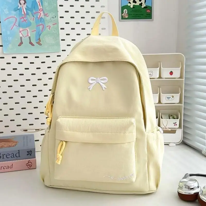 2026 Simple and Fashionable New Trendy Backpack with Large Capacity Waterproof Design for Women's Commuting Comfort Backpack
